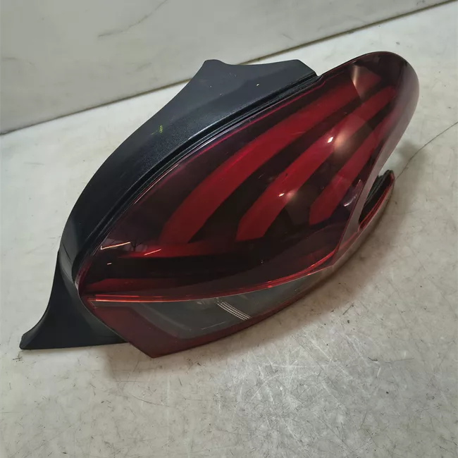 Fanale posteriore destro