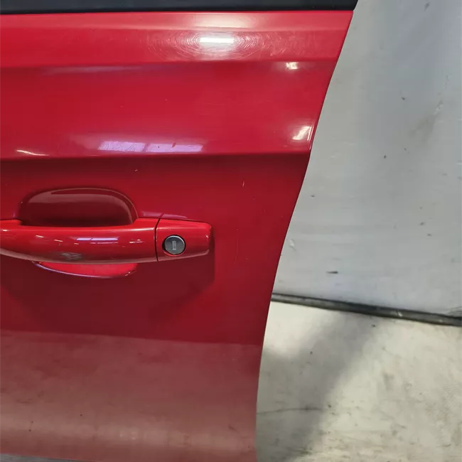 Porta anteriore sinistra