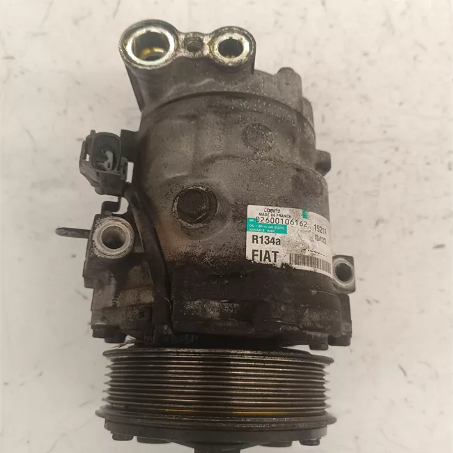 Compressore aria condizionata rotazionale
