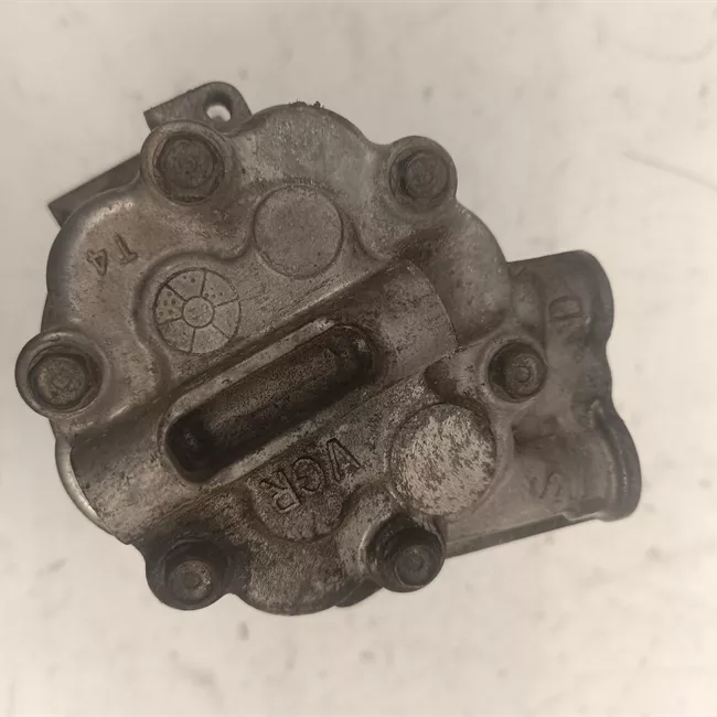 Compressore aria condizionata rotazionale