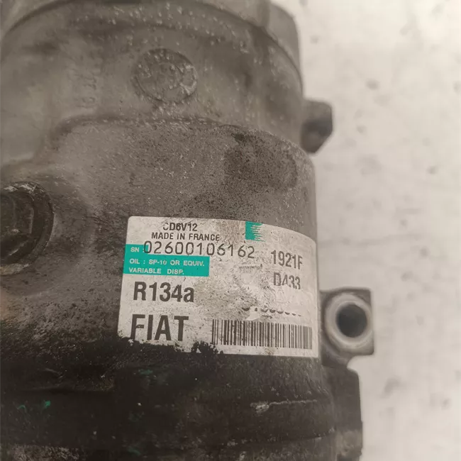 Compressore aria condizionata rotazionale