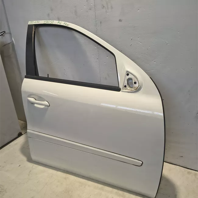 Porta anteriore destra
