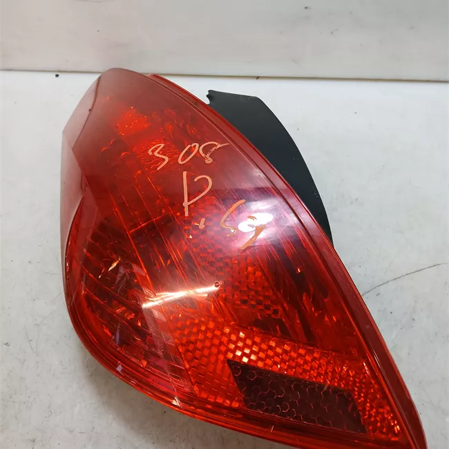 Fanale posteriore sinistro con 1 faro retromarcia