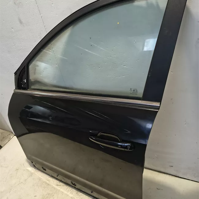 Porta anteriore sinistra
