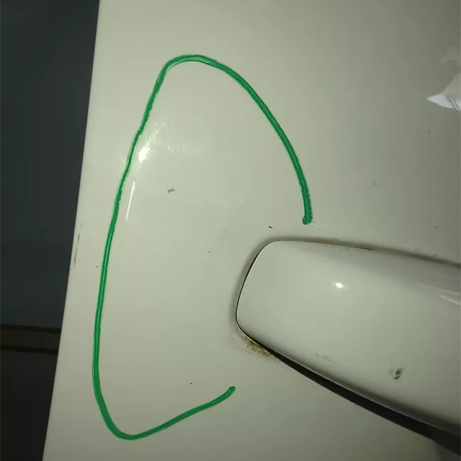 Porta anteriore destra