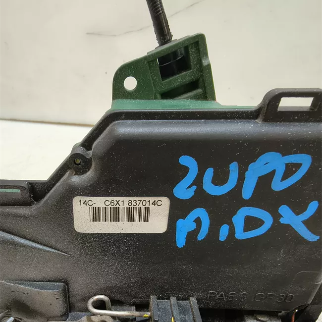 Serratura porta anteriore destra