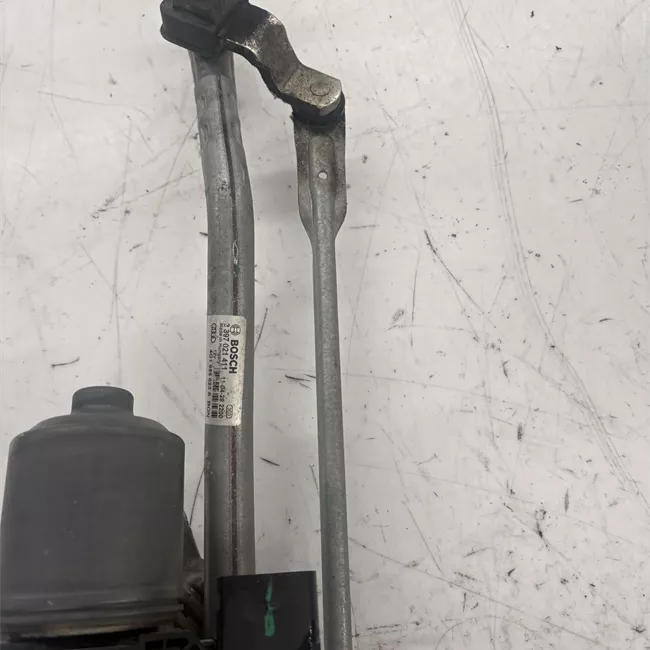 Meccanismo tergiparabrezza con motorino