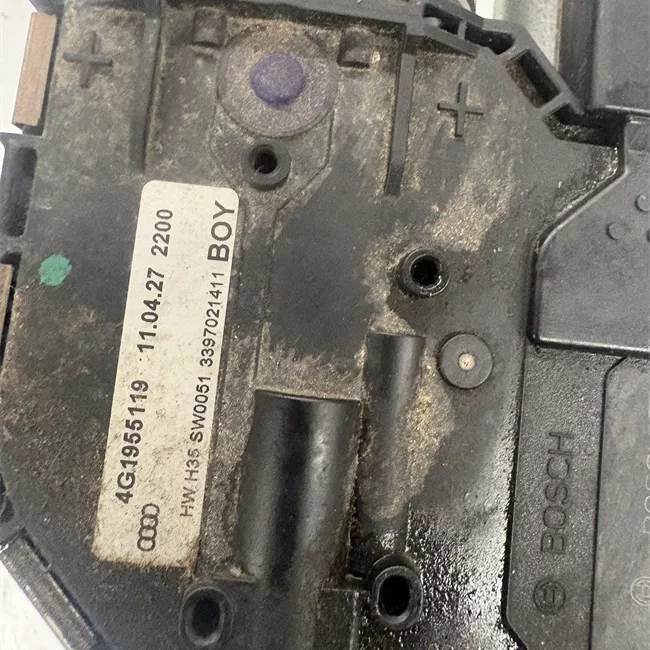 Meccanismo tergiparabrezza con motorino