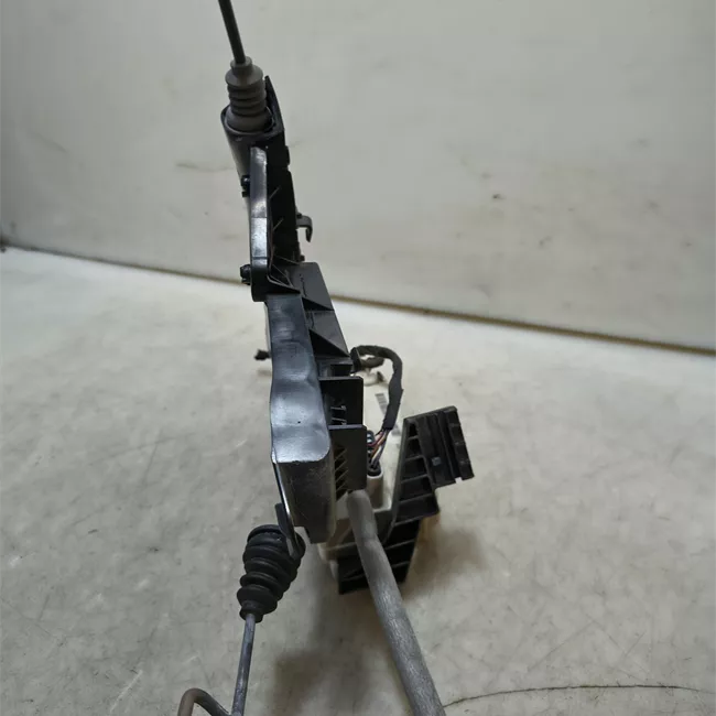 Serratura porta posteriore destra