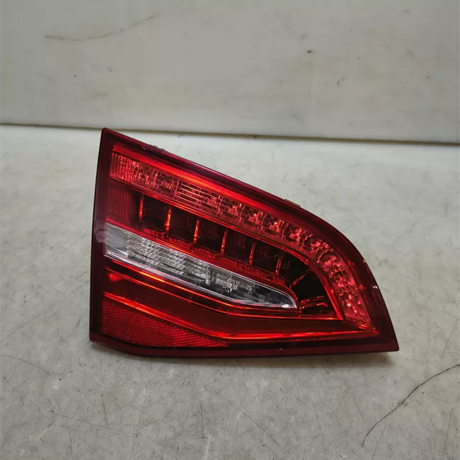 Fanale posteriore parte interno sinistro Led