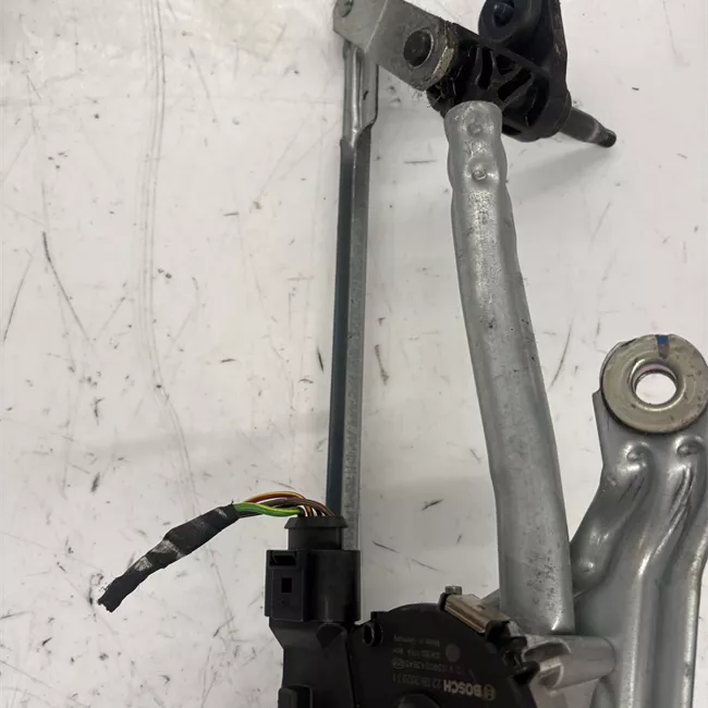 Meccanismo tergiparabrezza con motorino