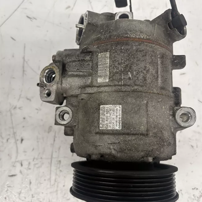 Compressore aria condizionata rotazionale