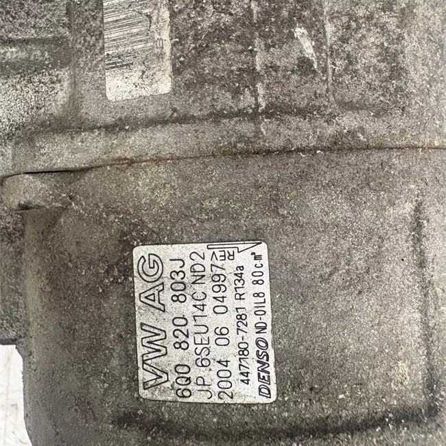 Compressore aria condizionata rotazionale