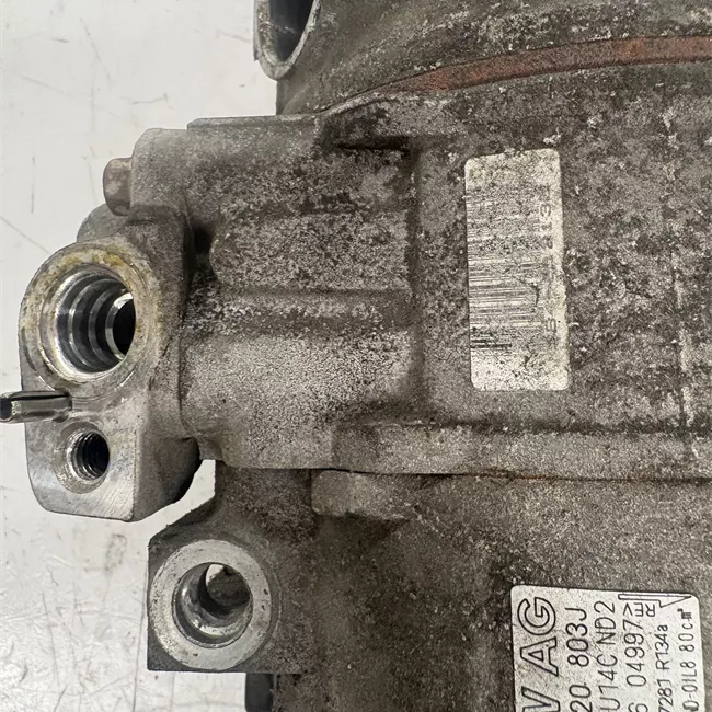 Compressore aria condizionata rotazionale
