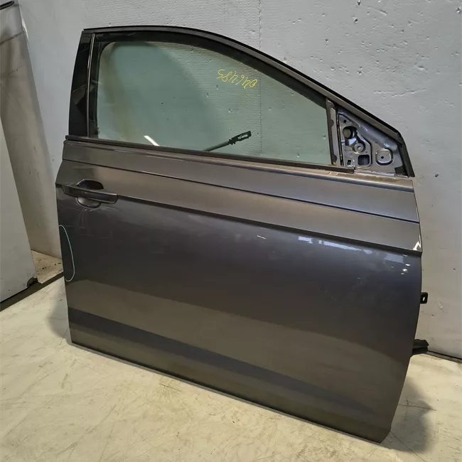 Porta anteriore destra