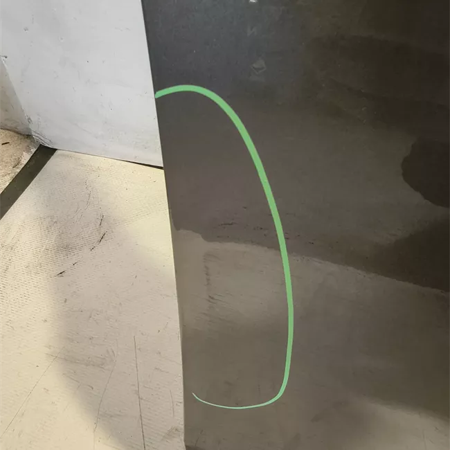 Porta anteriore destra
