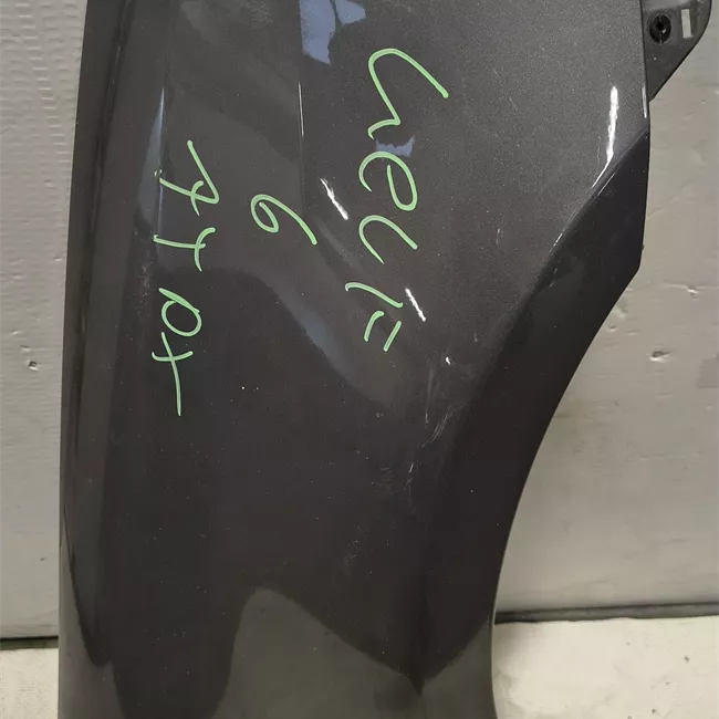 Parafango anteriore destro