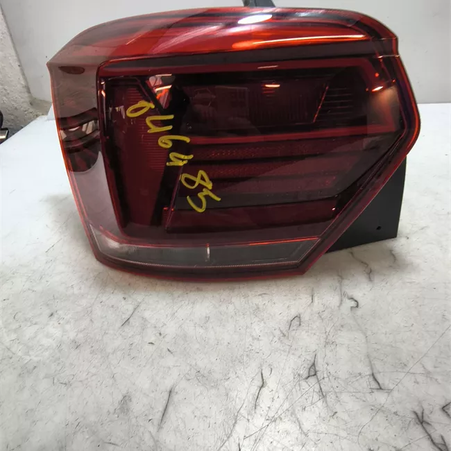 Fanale posteriore sinistro