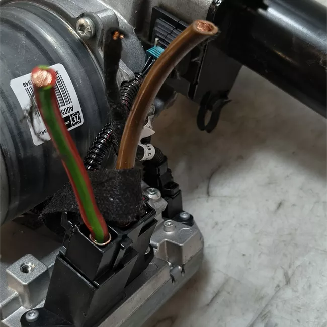 Servosterzo elettronico piantone regolabile