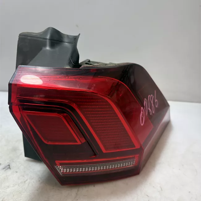 Fanale posteriore parte esterno destro Led