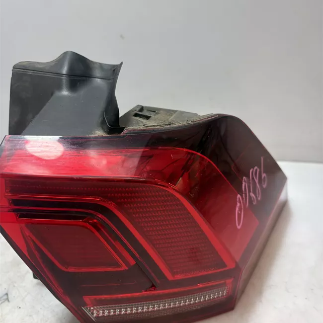 Fanale posteriore parte esterno destro Led