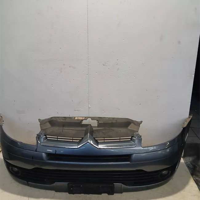 Paraurti anteriore