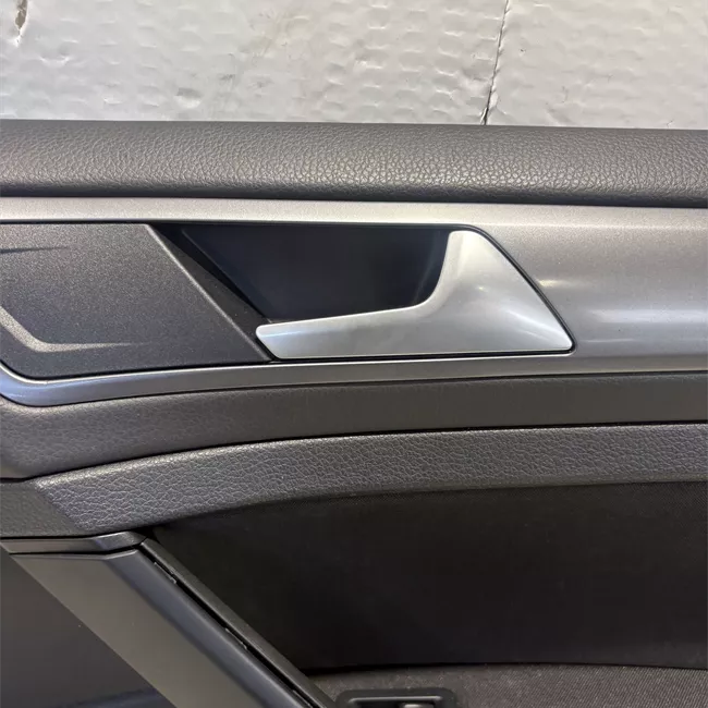 Pannello interno porta anteriore destro Tessuto nero titanio