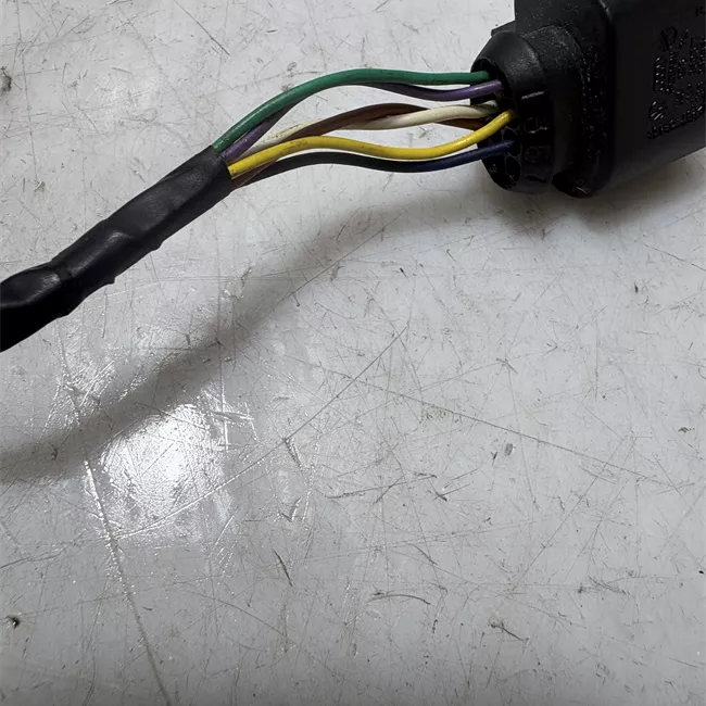 Retrovisore esterno regolazione elettrica destro nero satinato