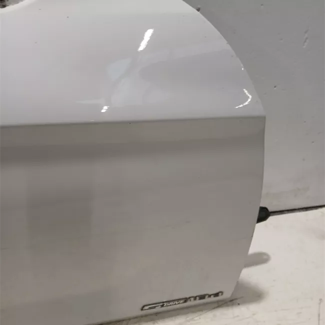Porta anteriore destra