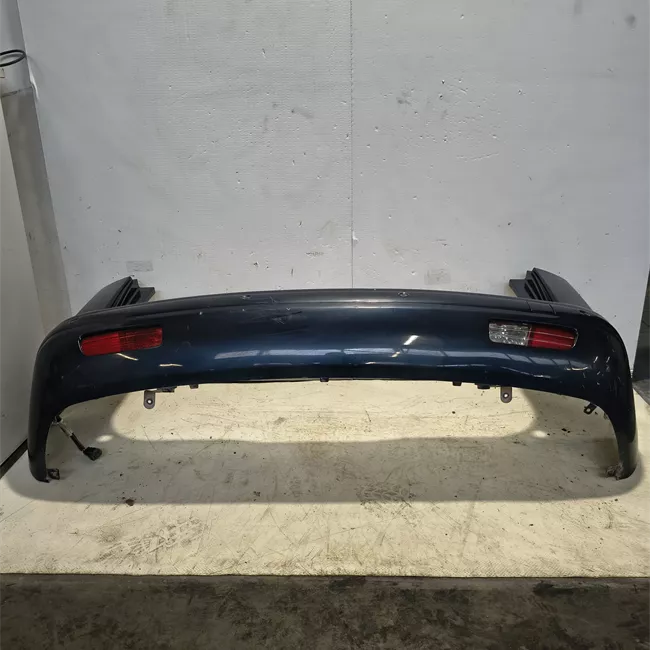 Paraurti posteriore con sensori parcheggio Primer
