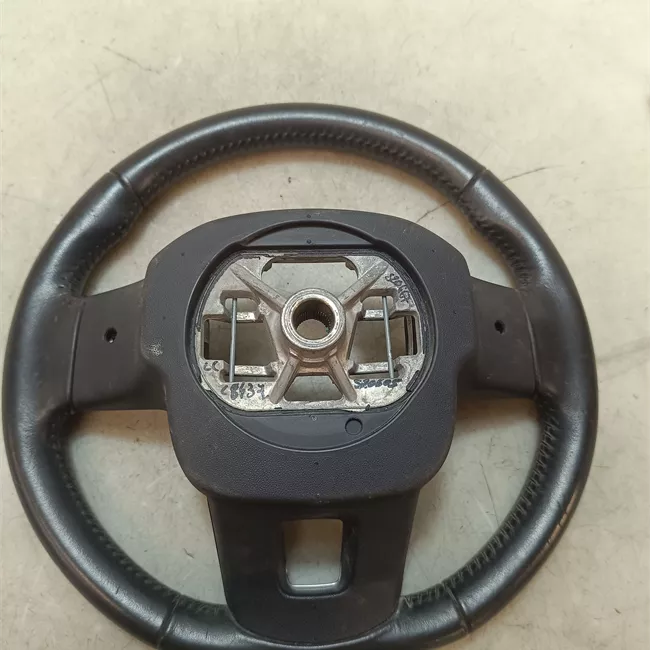 Volante Cuoio 3 bracci con decorazione nero