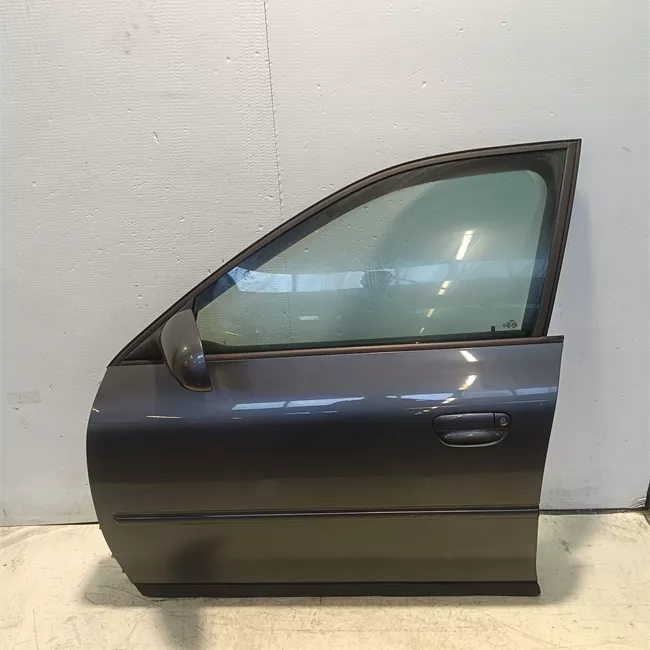 Porta anteriore sinistra