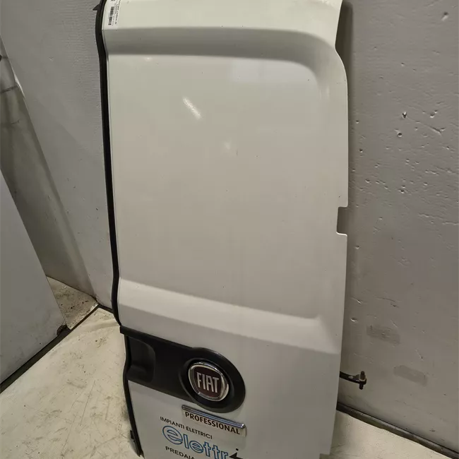 Porta carico posteriore a battente destra Lamierata