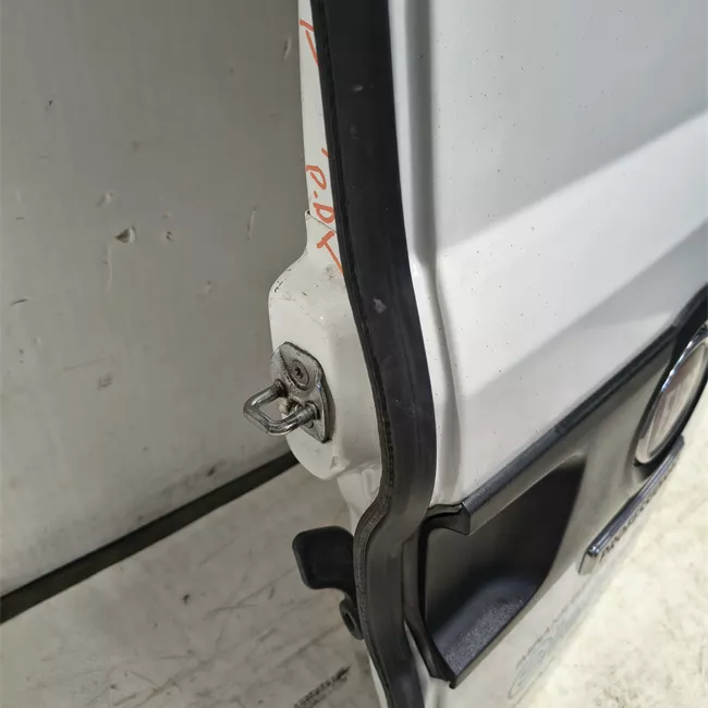 Porta carico posteriore a battente destra Lamierata