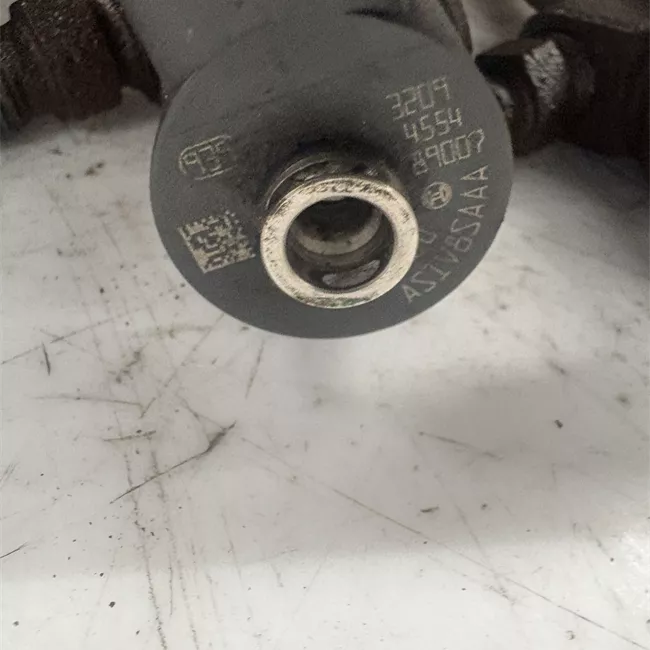 Iniettore diesel rotazionale