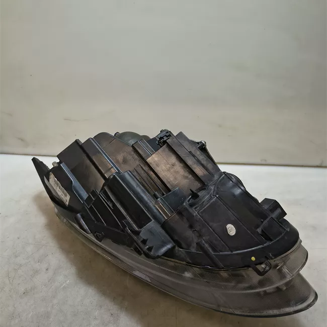 Proiettore destro Xeno