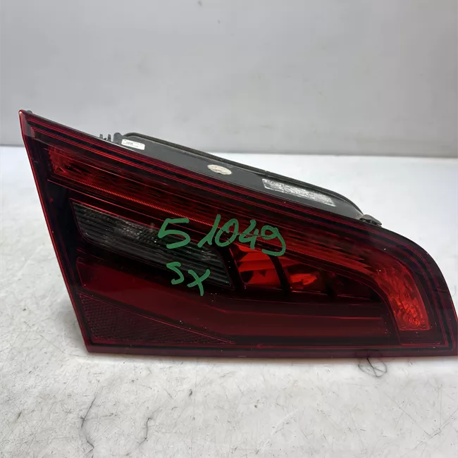 Fanale posteriore parte interno sinistro Led