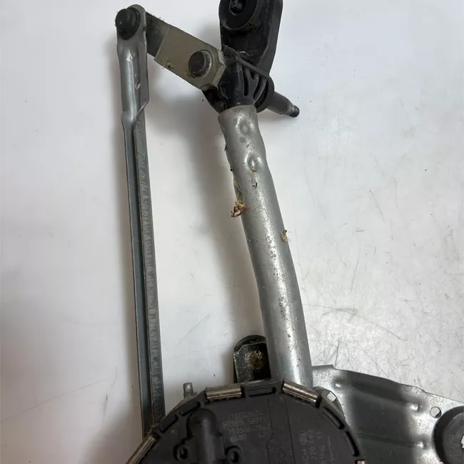 Meccanismo tergiparabrezza con motorino