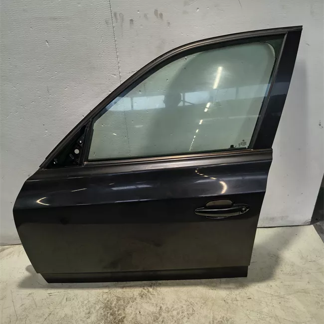 Porta anteriore sinistra