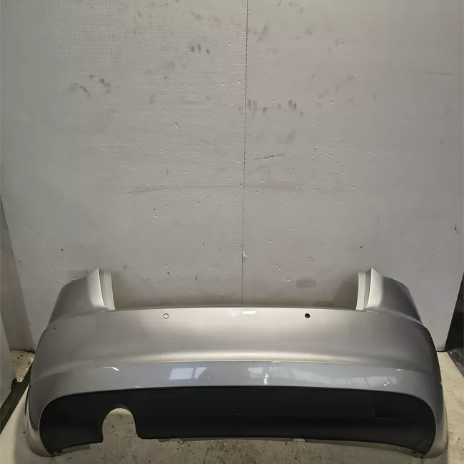 Paraurti posteriore con sensore parcheggio