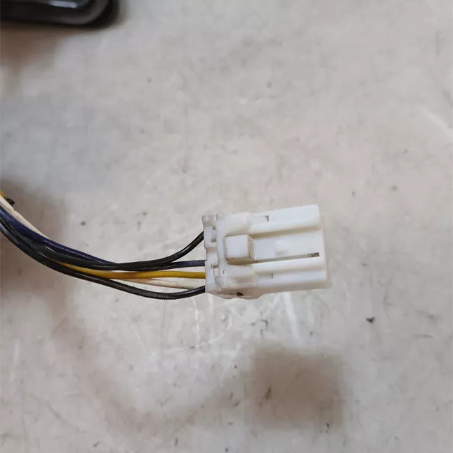 Retrovisore esterno regolazione elettrica destro
