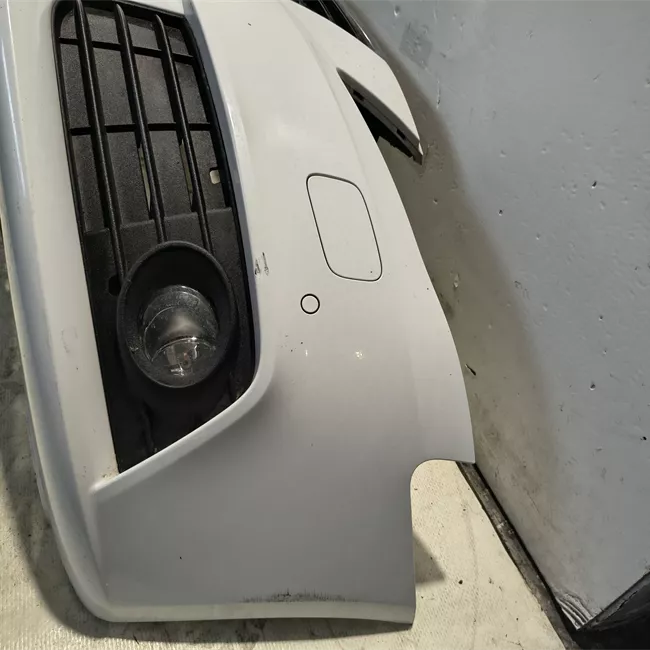 Paraurti anteriore con sensore parcheggio primer