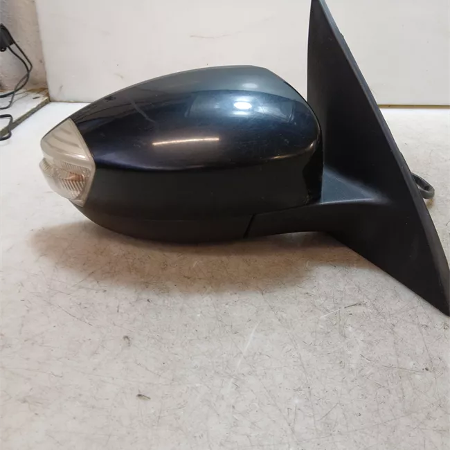 Retrovisore esterno regolazione elettrica destro Titanium-Trend con luce cortesia