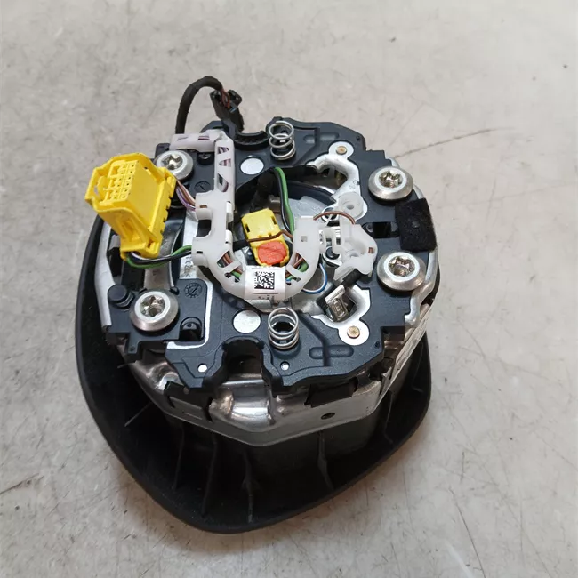 Dispositivo airbag lato guida volante pelle Multifunzione nero titanio