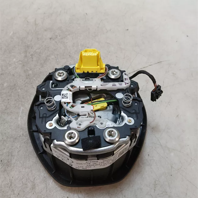Dispositivo airbag lato guida volante pelle Multifunzione nero titanio