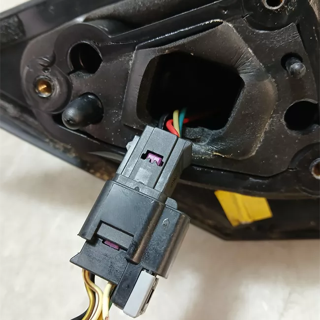 Retrovisore esterno regolazione elettrica destro Termico primer