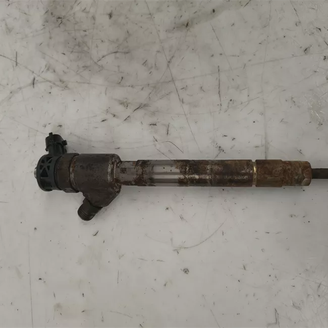 Iniettore diesel rotazionale