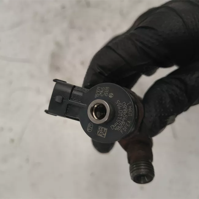 Iniettore diesel rotazionale