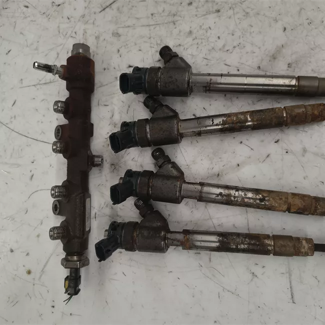 Iniettore diesel rotazionale