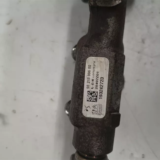Iniettore diesel rotazionale